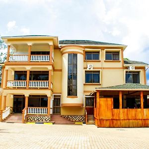 Alfa Hotel Munyonyo